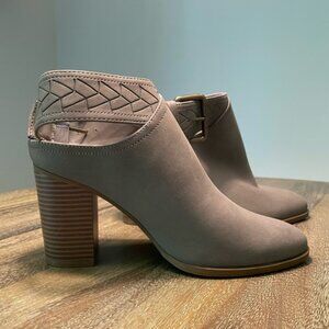 NWOT American Eagle Open Heel Block Booties Size 8.5